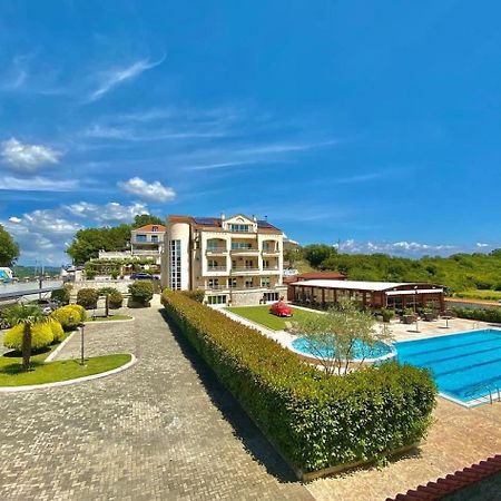 Apart Hotel Llolla Ulcinj Ngoại thất bức ảnh