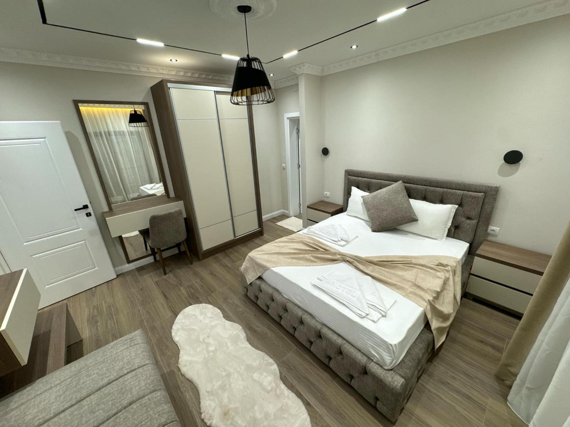 Apart Hotel Llolla Ulcinj Ngoại thất bức ảnh