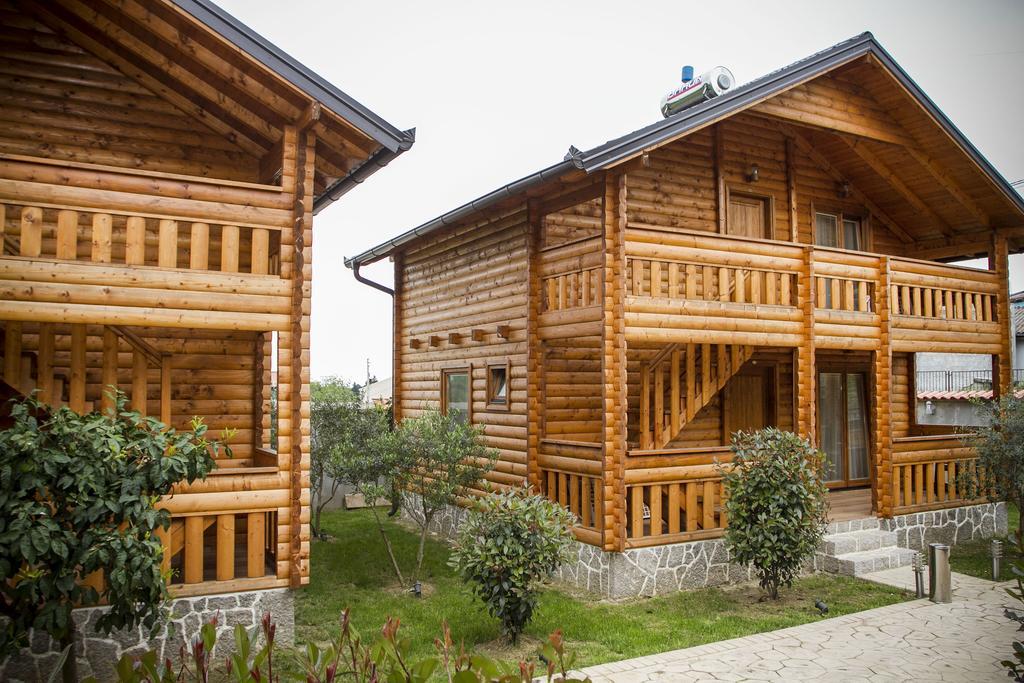 Apart Hotel Llolla Ulcinj Ngoại thất bức ảnh